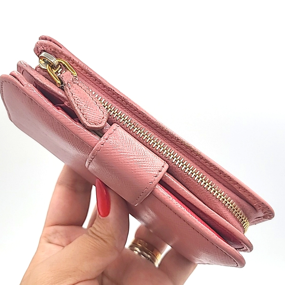 PRADA Portafoglio Pattina Pink Saffiano Leather Bifold Wallet - Picture 4 of 16